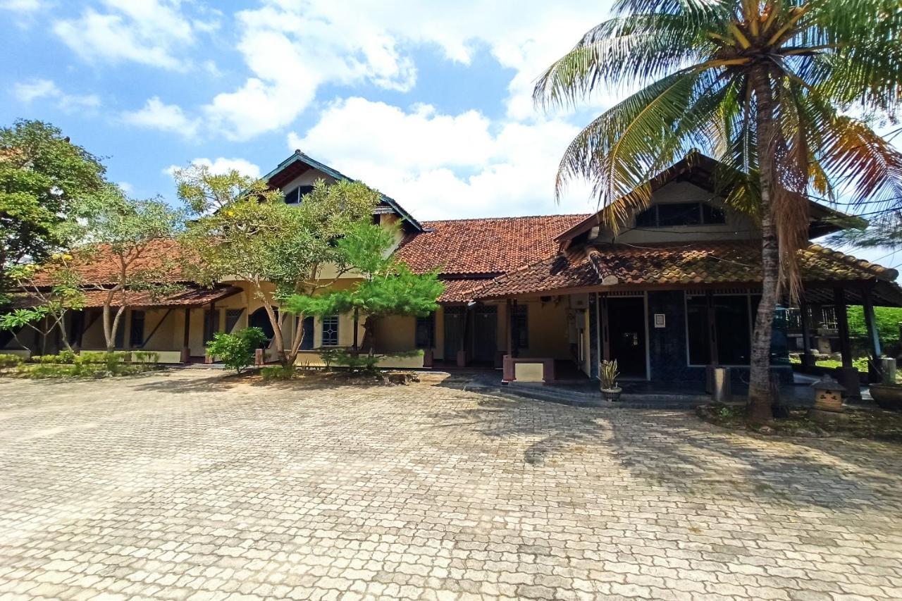 Отель Oyo 3983 Balong Kuring Syariah Pringsewu Бандар-Лампунг Экстерьер фото